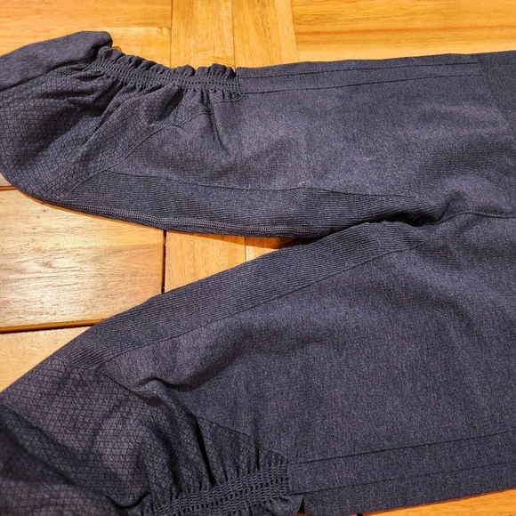Lululemon - lot of 8 crops/pants - Picture 3 of 16